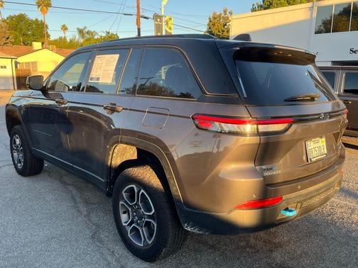 2023 Jeep Grand Cherokee 4xe Trailhawk