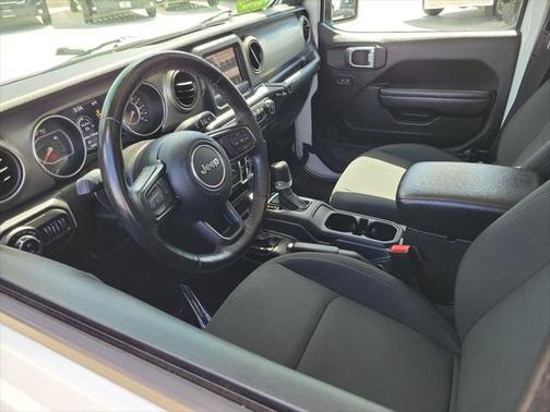 2021 Jeep Gladiator Willys 4x4