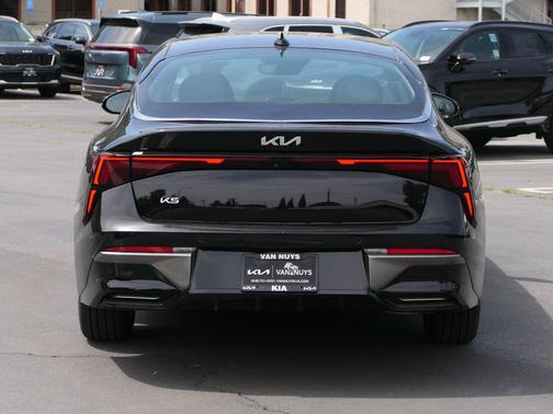 Aurora Black 2025 Kia K5 EX
