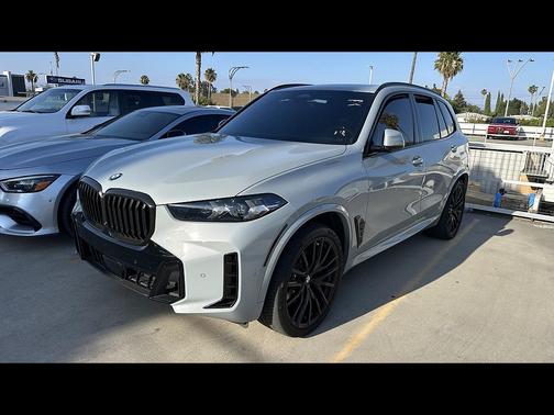 Brooklyn Grey Metallic 2024 BMW X5 sDrive40i