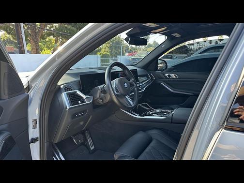 Brooklyn Grey Metallic 2024 BMW X5 sDrive40i