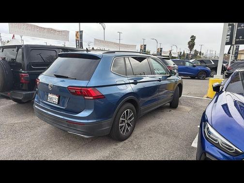 BLUE 2019 Volkswagen Tiguan 2.0T SE