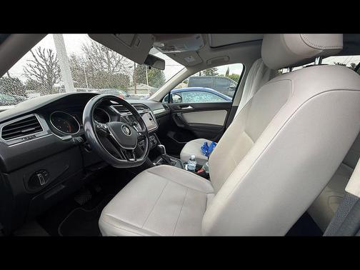 BLUE 2019 Volkswagen Tiguan 2.0T SE