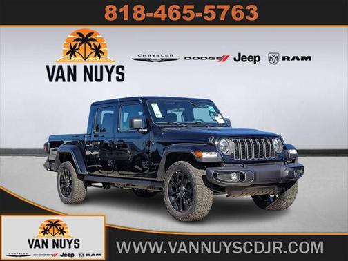 2025 Jeep Gladiator Nighthawk