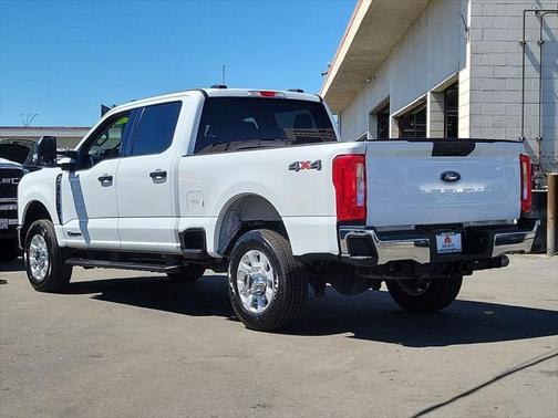 2023 Ford F-350 XLT