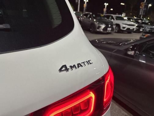 2021 Mercedes-Benz GLC 300 4MATIC