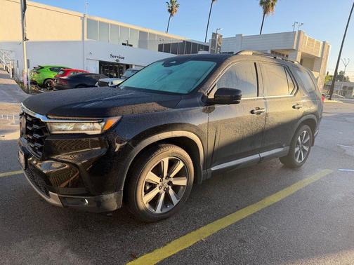 2023 Honda Pilot AWD Elite