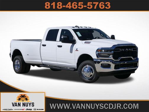2026 RAM 3500 Tradesman Crew Cab 4x4 8' Box