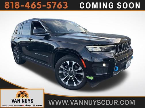 Diamond Black Crystal Pearlcoat 2022 Jeep Grand Cherokee 4xe Overland