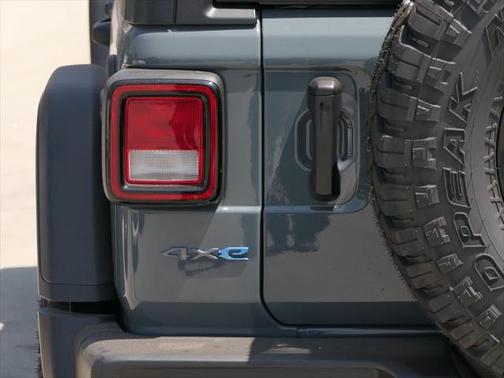 2025 Jeep Wrangler 4xe Willys
