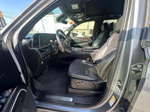 2022 Cadillac Escalade Sport Platinum