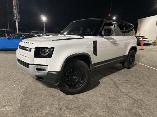 2023 Land Rover Defender 110 SE