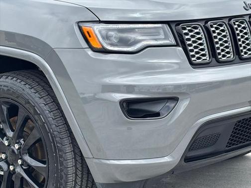 2022 Jeep Grand Cherokee Laredo