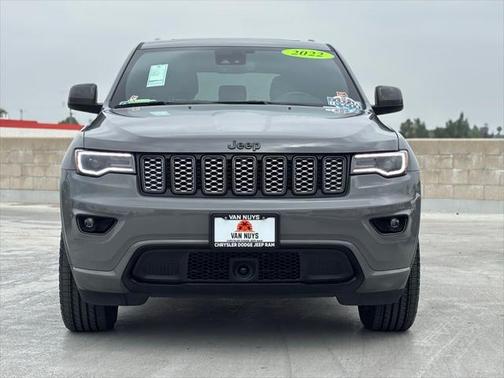 2022 Jeep Grand Cherokee Laredo
