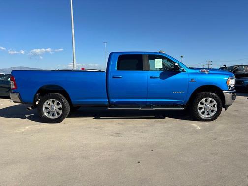 2021 RAM 3500 Big Horn Crew Cab 4x4 8' Box