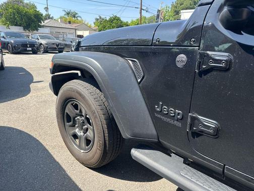 2022 Jeep Wrangler Unlimited Sport