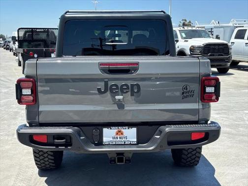 2021 Jeep Gladiator Willys 4x4