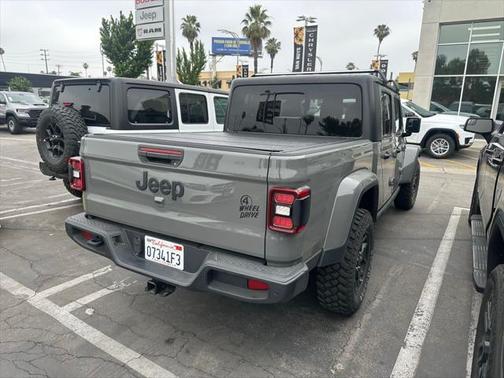 2021 Jeep Gladiator Willys 4x4