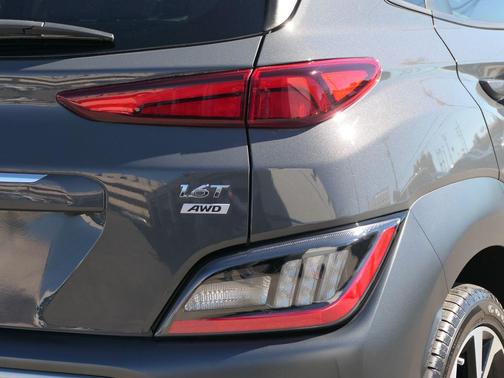 2023 Hyundai KONA Limited