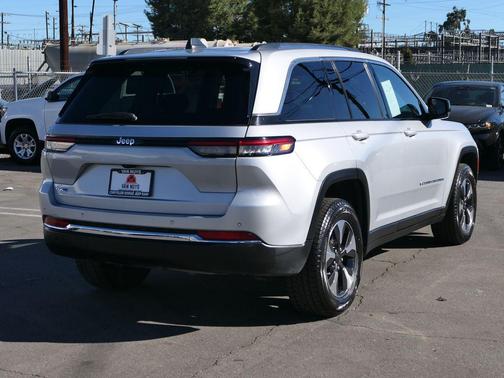 2024 Jeep Grand Cherokee 4xe Base