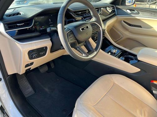 2022 Jeep Grand Cherokee 4xe Base