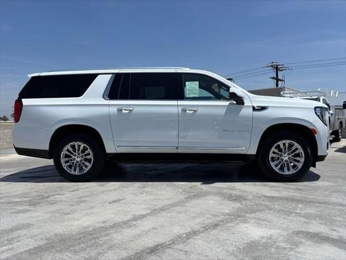 2024 GMC Yukon XL SLT