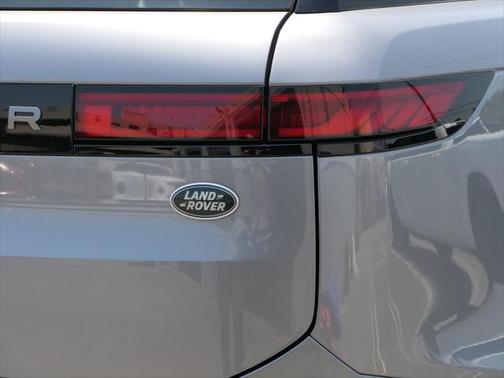 2023 Land Rover Range Rover Sport SE