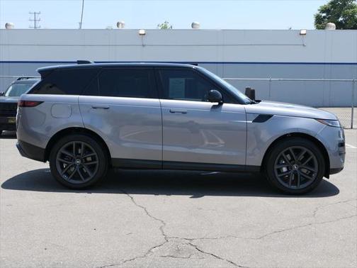 2023 Land Rover Range Rover Sport SE