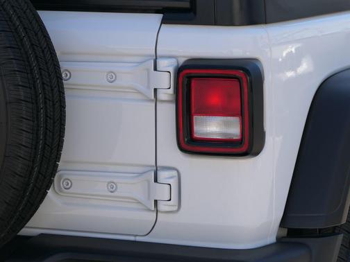 2022 Jeep Wrangler Sport S