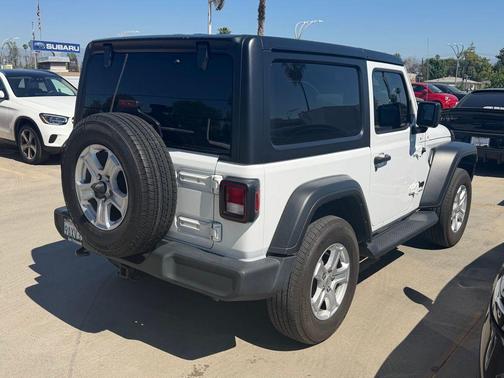 2022 Jeep Wrangler Sport S