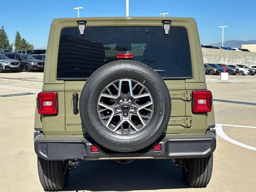 2026 Jeep Wrangler 4-Door Sahara 4x4