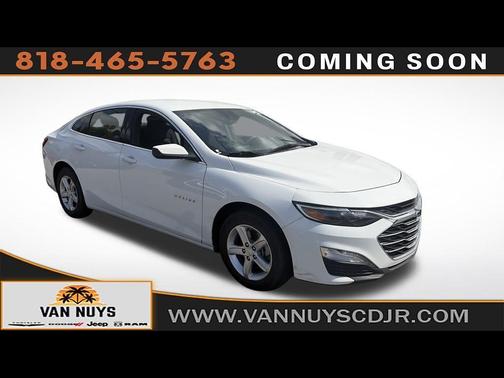 Summit White 2023 Chevrolet Malibu FWD 1LT