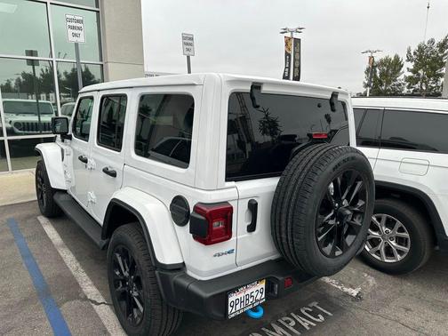 2024 Jeep Wrangler 4xe Sahara