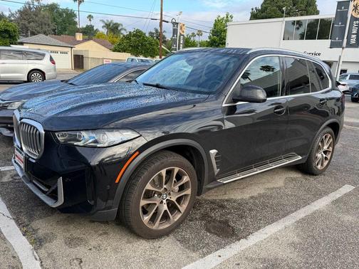 Black Sapphire Metallic 2024 BMW X5 sDrive40i