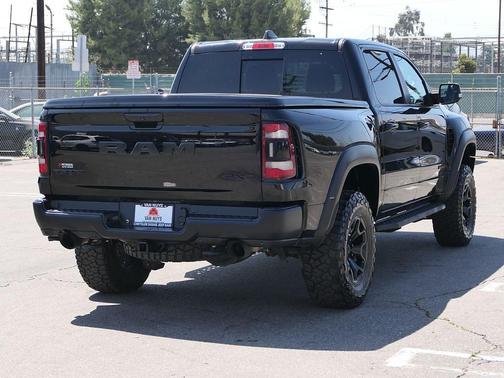 Diamond Black Crystal Pearlcoat 2022 RAM 1500 TRX