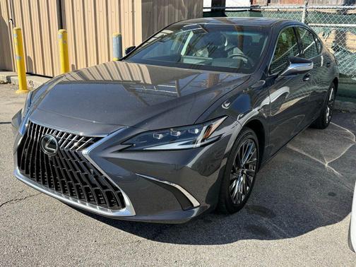 2024 Lexus ES 300h Luxury