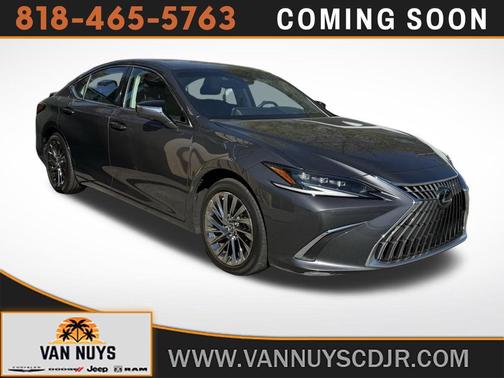 2024 Lexus ES 300h Luxury