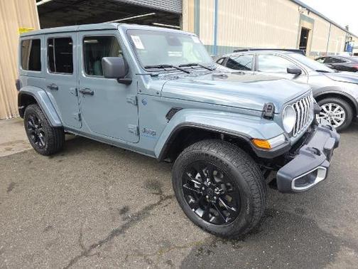 2025 Jeep Wrangler 4xe Sahara