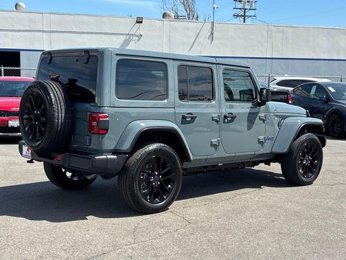 Anvil Clear Coat 2025 Jeep Wrangler 4xe Sahara