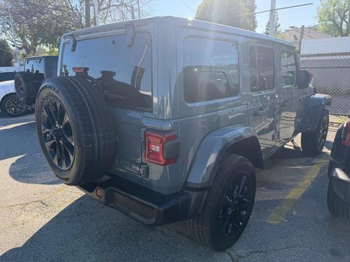 2025 Jeep Wrangler 4xe Sahara