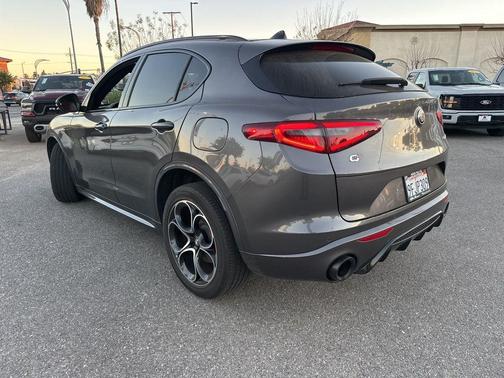 2023 Alfa Romeo Stelvio Veloce AWD