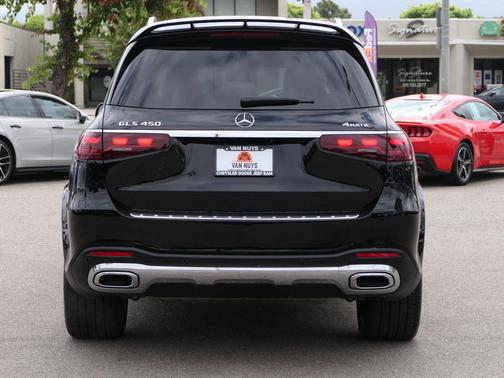 Black 2025 Mercedes-Benz GLS 450 4MATIC