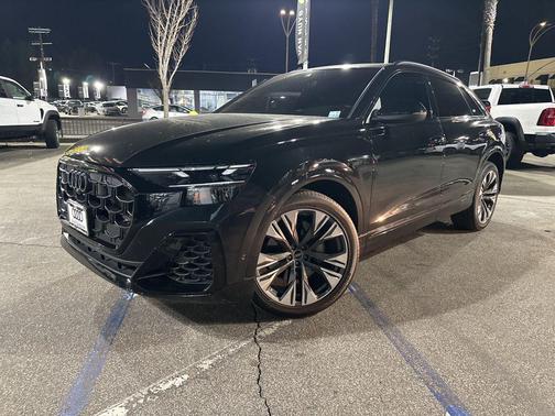 2024 Audi Q8 55 Premium Plus