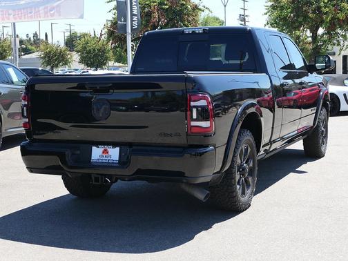 Diamond Black Crystal Pearlcoat 2020 RAM 2500 Limited Mega Cab 4x4 6'4' Box
