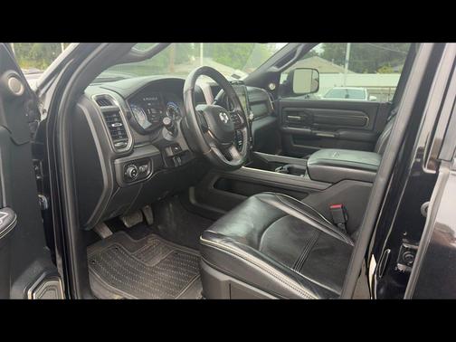 Diamond Black Crystal Pearlcoat 2020 RAM 2500 Limited Mega Cab 4x4 6'4' Box