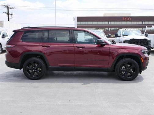 2023 Jeep Grand Cherokee L Altitude