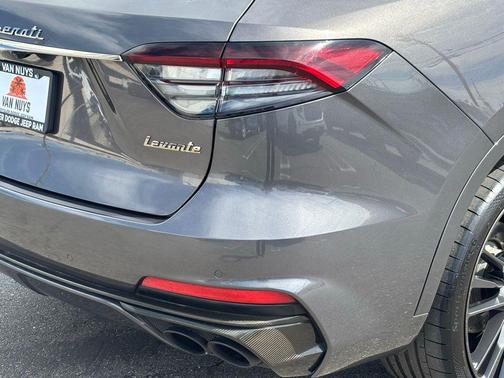 2023 Maserati Levante Trofeo