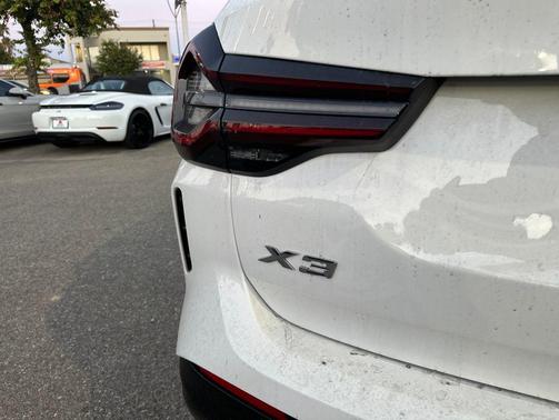 Alpine White 2023 BMW X3 sDrive30i