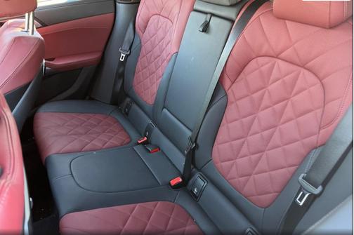 2024 BMW X6 xDrive40i