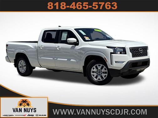 2024 Nissan Frontier SV